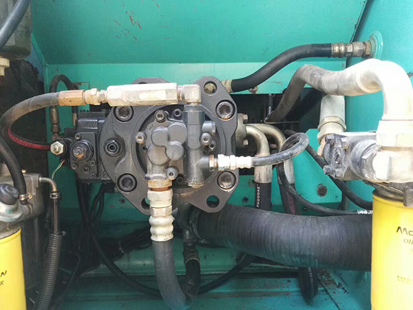 Used Crawler Excavator Kobelco210 reasonable price for sale/second hand Japanese SK210 Kobelco 210