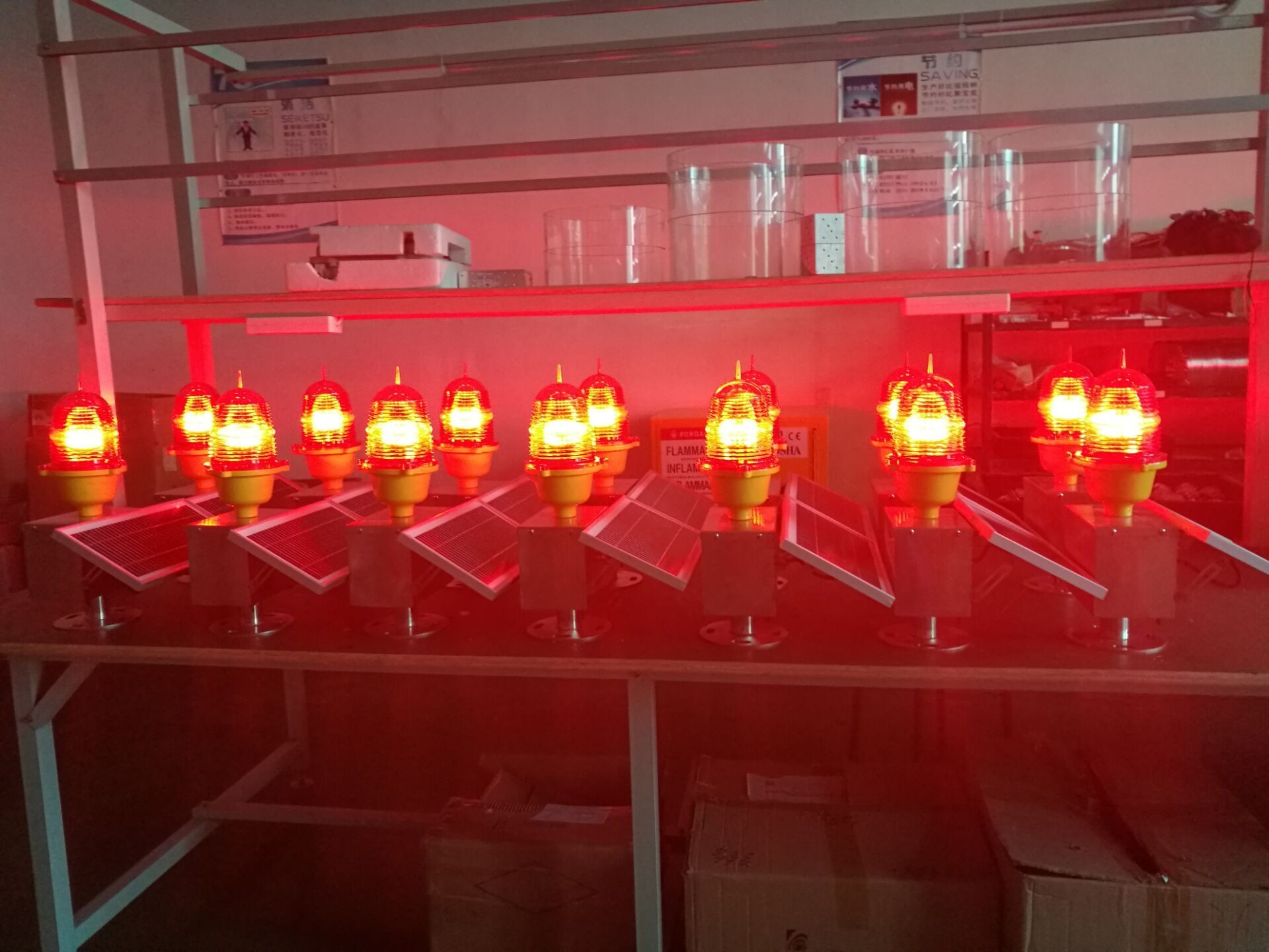 Low - Intensity L810 Solar Aviation Warning Lights For Wind Turbine / High Chimney