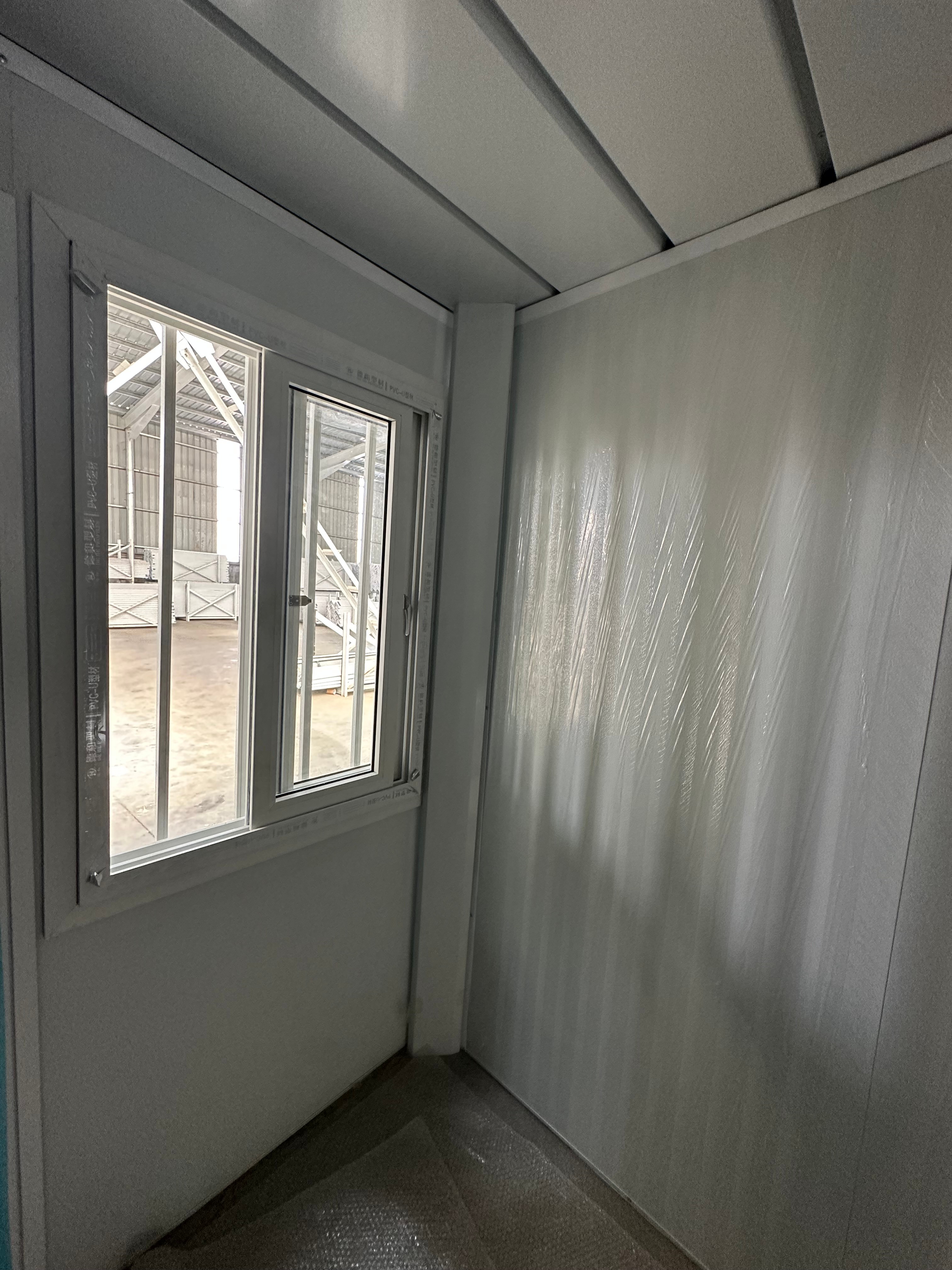 Customized 20FT/40FT Modern Style Folding Container House for 3 Bedroom Living