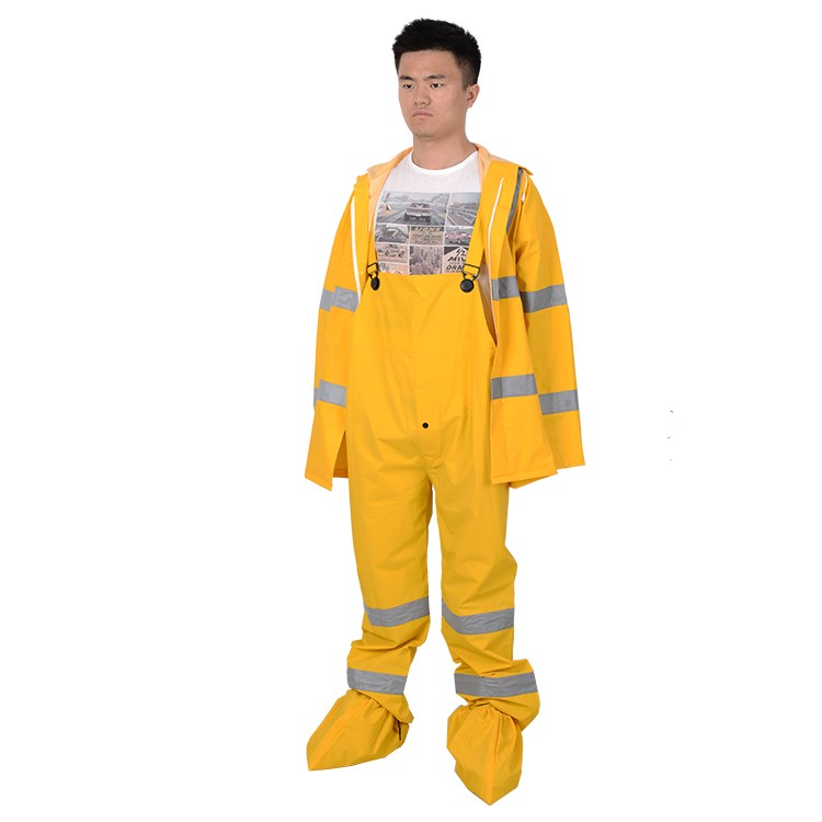 Upgrade Your Fishing Gear with R102 PVC/Polyester/PVC Hooded Rain Suit All-Season Wear