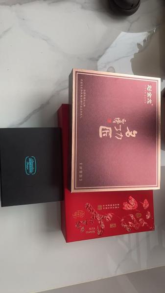 Custom macaron packaging Chocolate packaging Glass bottle packaging Tea
