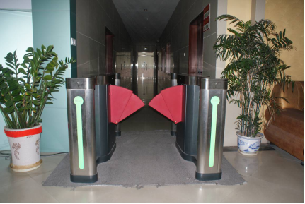 Extending Flap Pedestrian Turnstile Gate