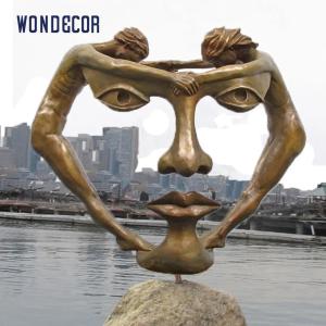 China Large Abstract Casting Bronze Face Sculpture Brass Color Decoration wholesale