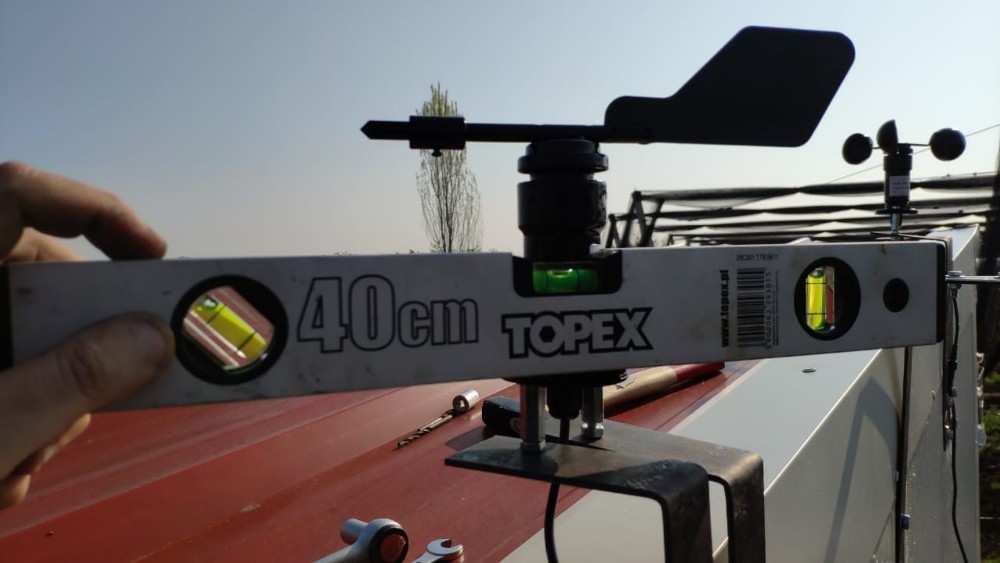 High Accuracy Carbon Fiber Wind Speed Sensor for Greenhouse BGT Arduino 0-5V Output