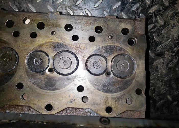 4D95-5 Diesel Used Engine Heads For Excavator PC130-8 With 4 Cylinders