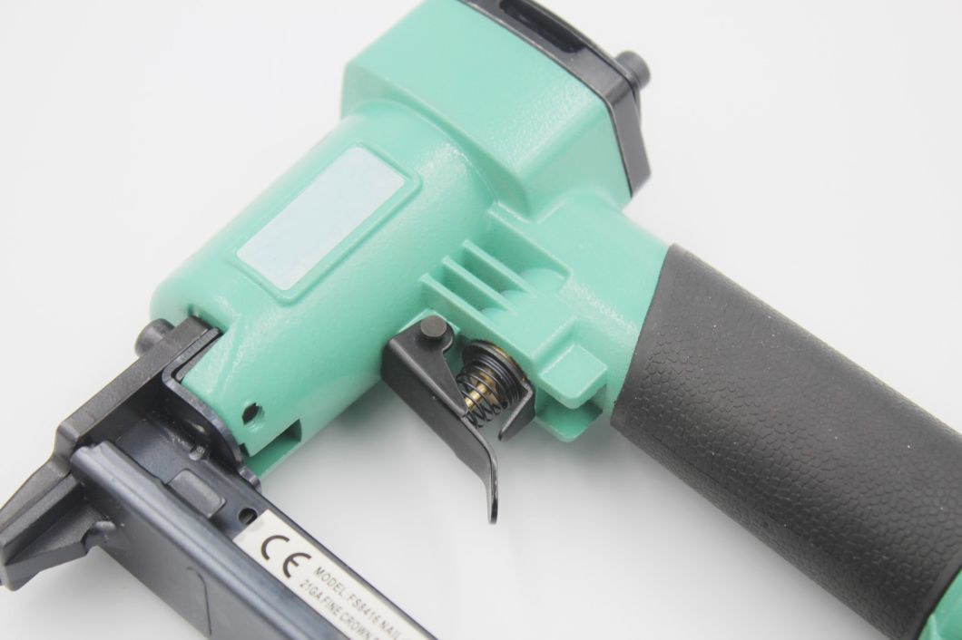 21 Gauge Fine Crown Air Pneumatic Staple Gun (Green) Air Stapler 8416 for Furniture Decoration