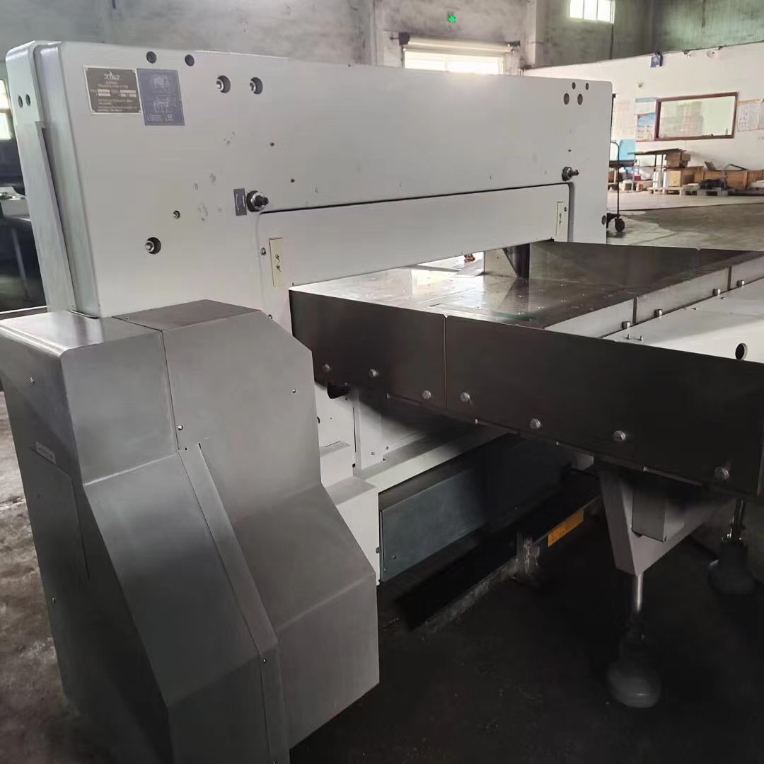 Second Hand Polar 1370 1150 Paper Cutter for Automatic Cutting Excellent Condition