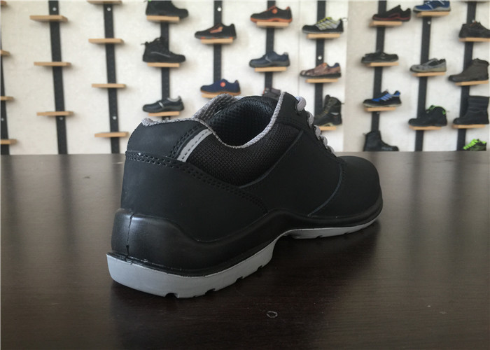 Black Non Slip Work Shoes Water Resistant Mens Formal Safety Shoes Outdoor Application