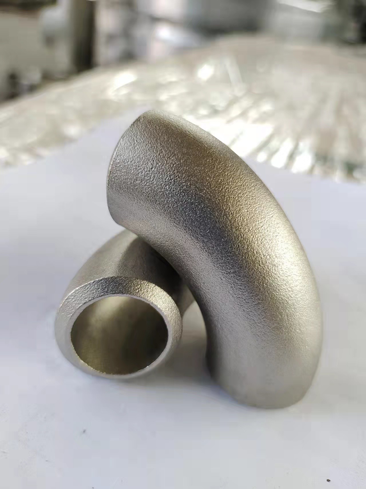 Asme B16.9 Alloy Steel Elbow Long Radius Buttweld Fittings 90 Degree Seamless SCH10S