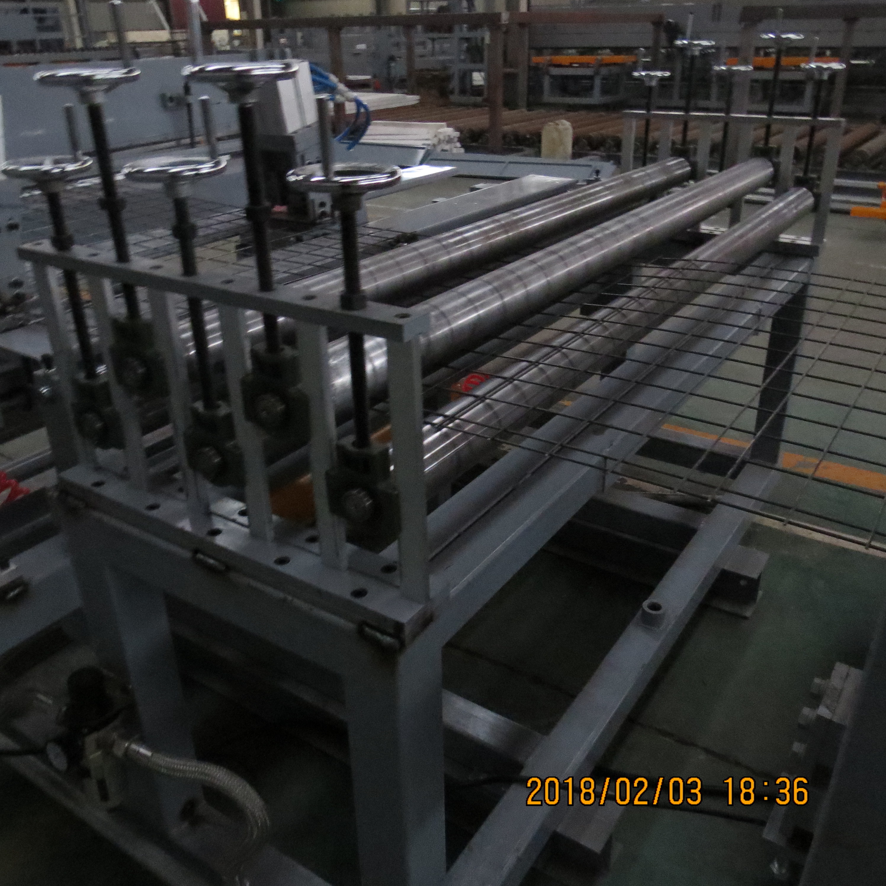 servo control Chicken Mesh Making Machine