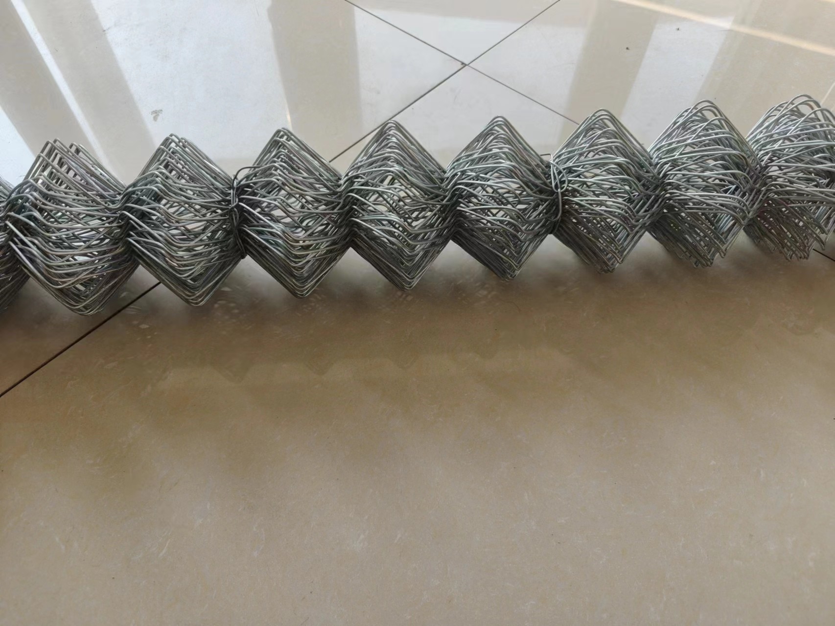 Hot Dipped Galvanized Chain Link Fence Panels Diamond Cyclone Iron Wire Net