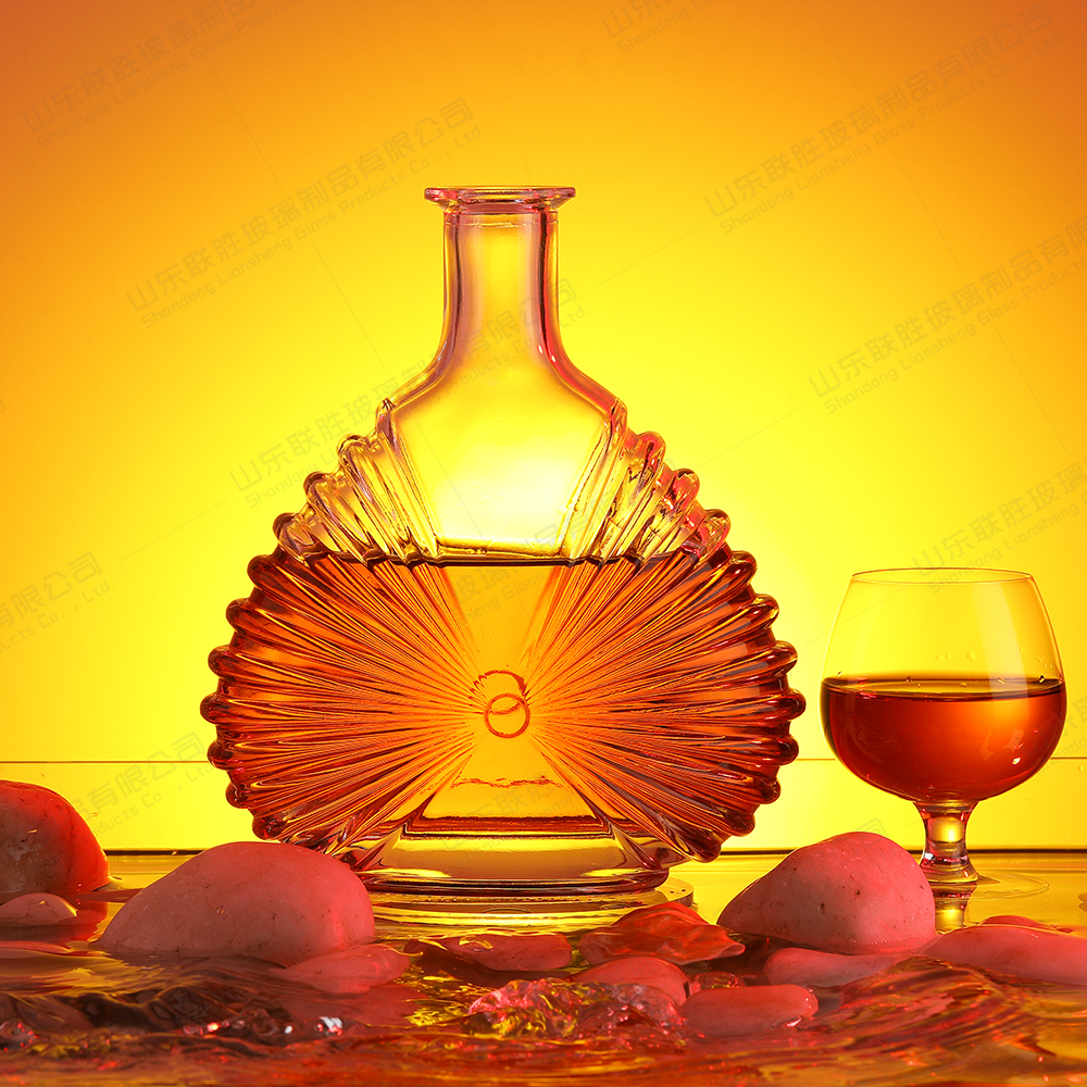 Custom 500ml 700ml 750ml 1000ml Glass Wine Bottles Vodka Whisky Glass Bottles With Cork