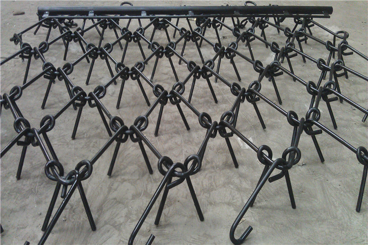 13mm Wire Diameter Mounted Chain Grass Harrows 1-6m Width 1-2m Length Or Customized