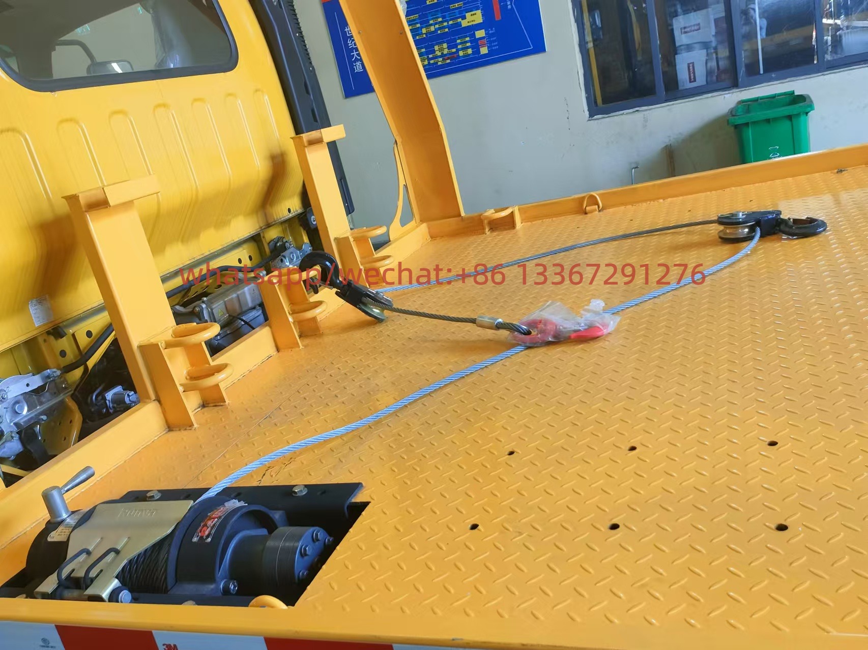 China Factory Customized ISUZU Diesel Road Recovery Truck Wrecker Towing Truck 4X2 5Ton Flatbed Platform Tow Truck Wrecker