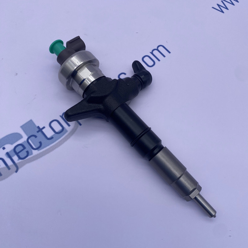 High Quality Fuel Injector 095000-6980 095000-6981 095000-6982 8980116040 8-98011604-0 8-98011604-5 for ISUZU 4JJ1