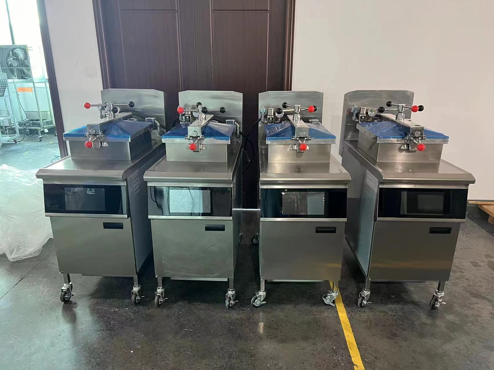 Smart Touch Panel Electric Vertical Chicken Broaster Pressure Fryer With Filtration