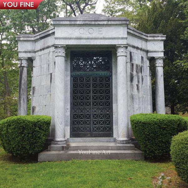 Outdoor Large Luxurious American Big Size Granite Family Mausoleum with Bronze Horse Statue