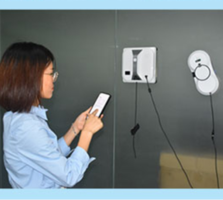 AC110-240V Household Smart Spray Robot Window Washer with Remote Control US Plug Type