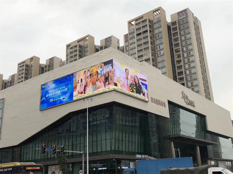3d Outdoor Advertising Led Display Screen 32 Inch 90 Degree Right Angle P4 P5 P10
