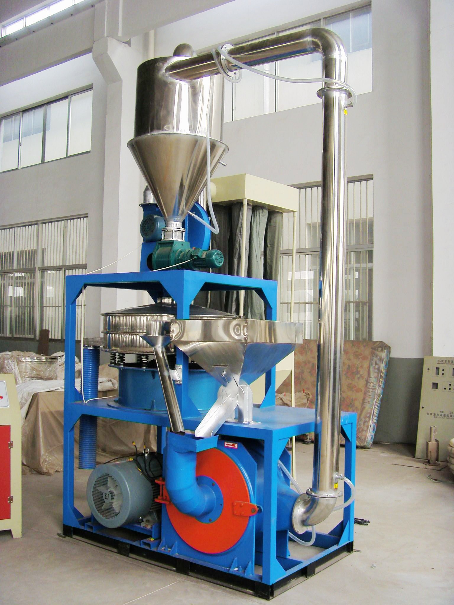 Polyvinyl Chloride PVC Pulverizer Machine Automatic Compact Structure
