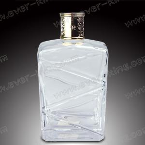 China 1500g Super Flint Glass Rum 750ml Drink Bottle wholesale