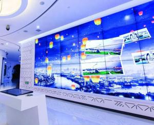 China Direct Source 55 Inch 0.88mm Super Narrow Bezel 4K UHD Lcd Video Wall Display wholesale
