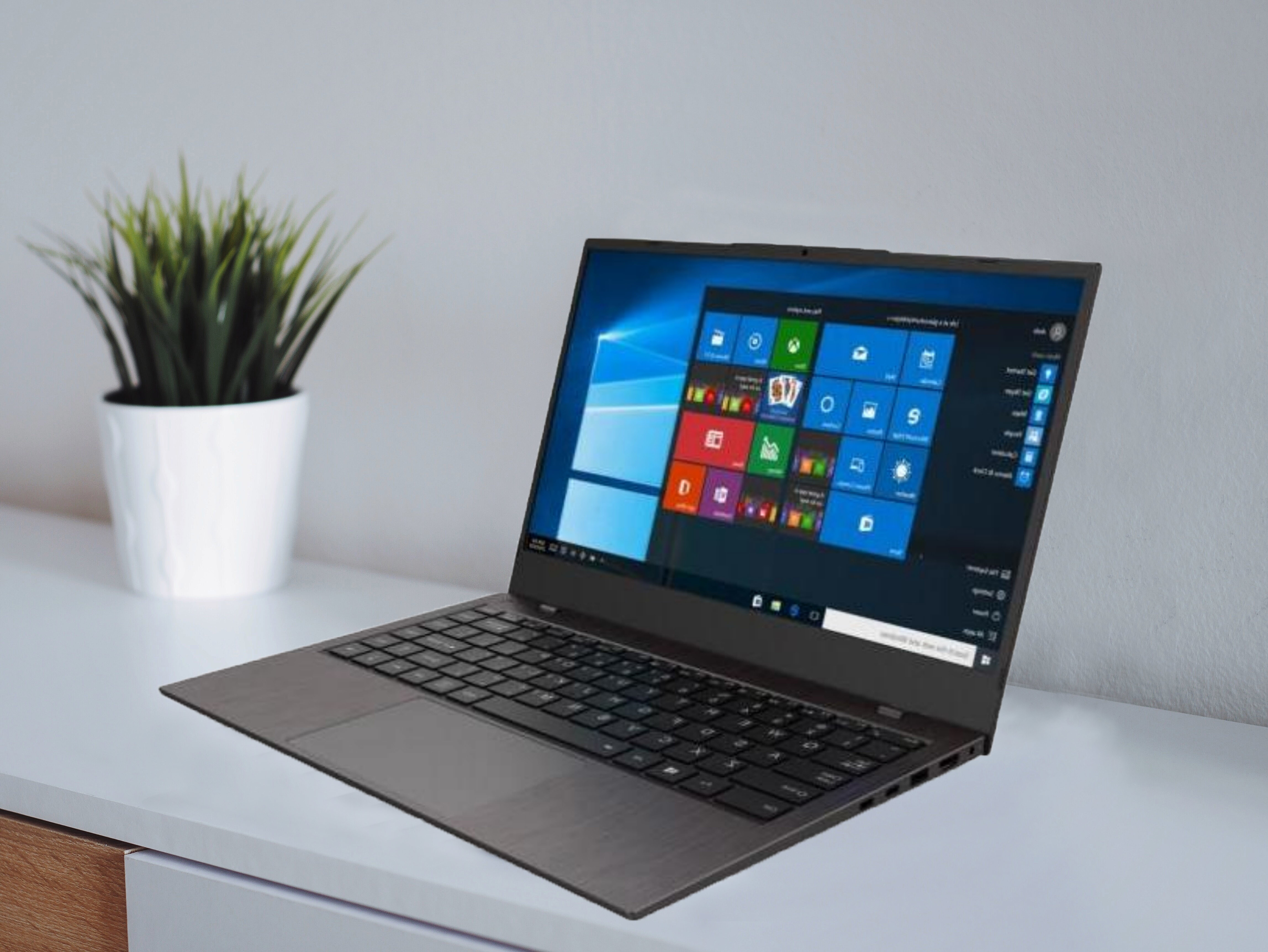 17.3Inch Big Screen Portable Laptop Computer I3 I5 I7 With AC WIFI 512GB