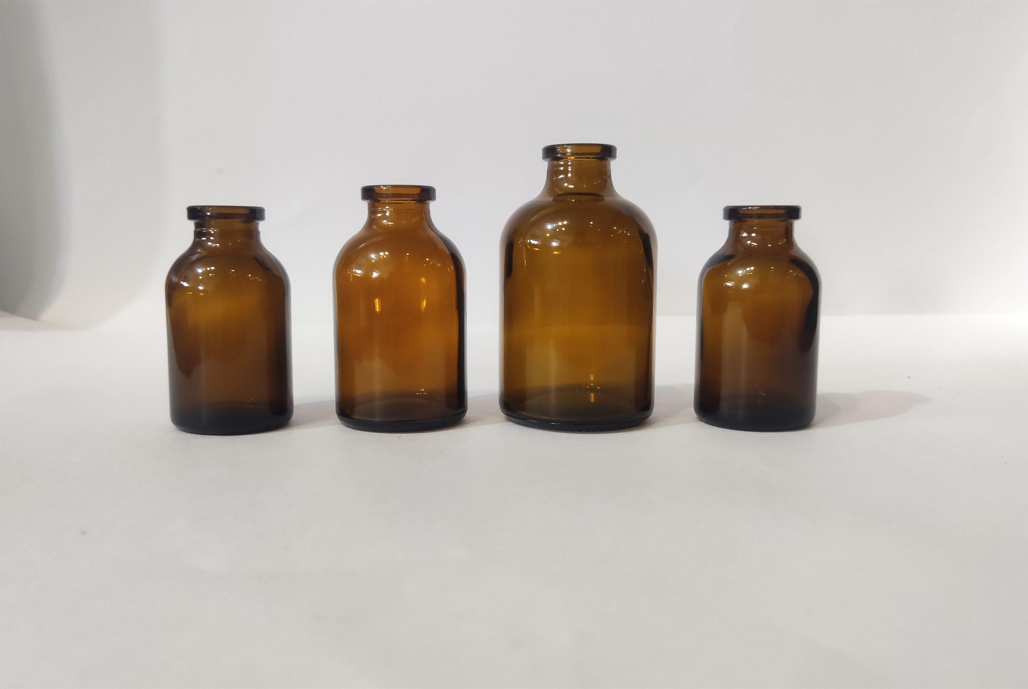 Hot Stamping Glass Molded Vials For Antibiotic Packaging 20ml 30ml 50ml 100ml Body Material Glass