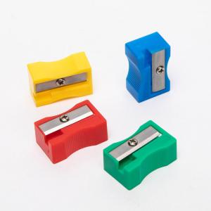 China Plastic Left Handed Pencil Sharpener Pure Color wholesale