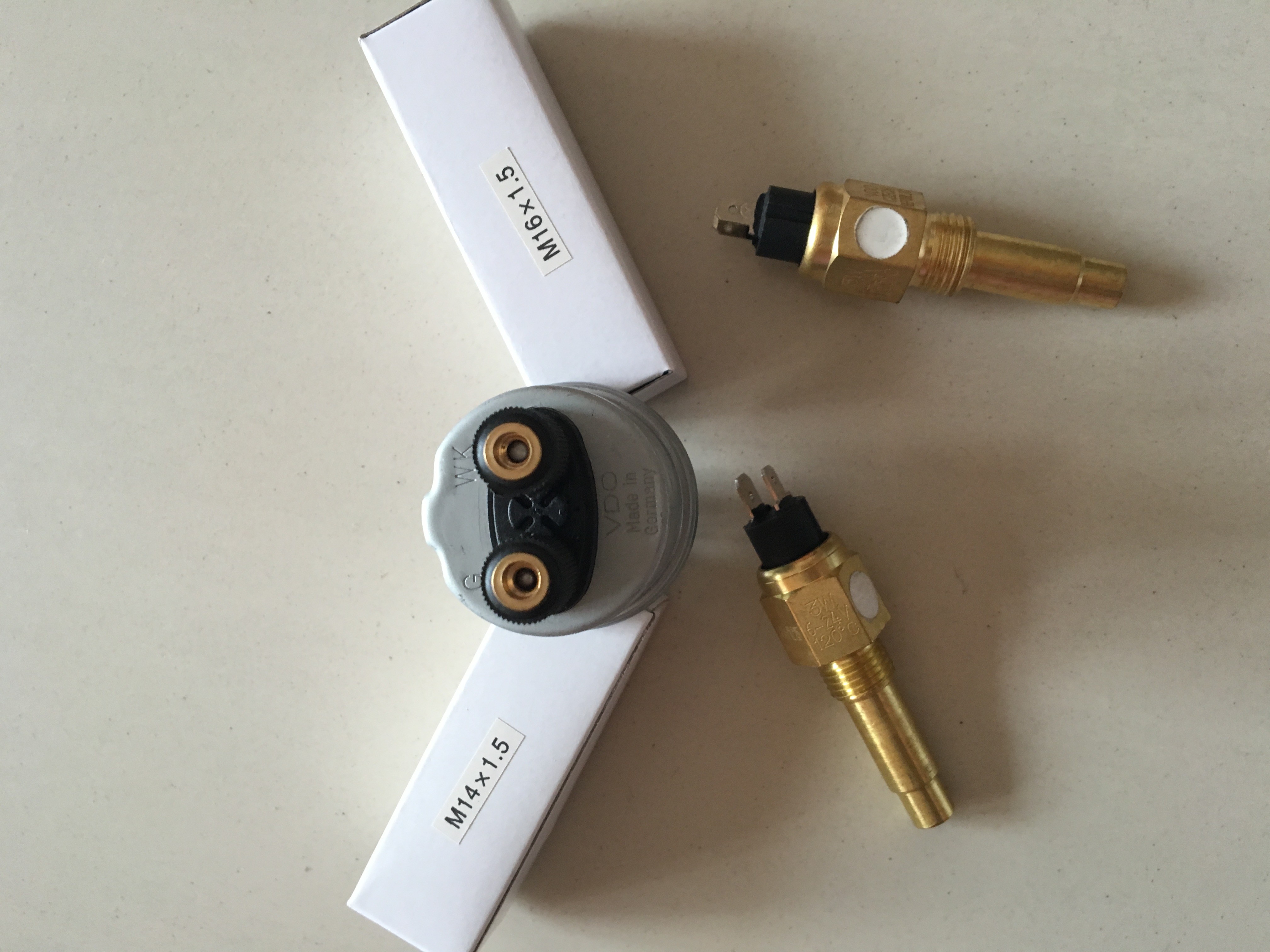 Water Engine Coolant Temperature Sensor