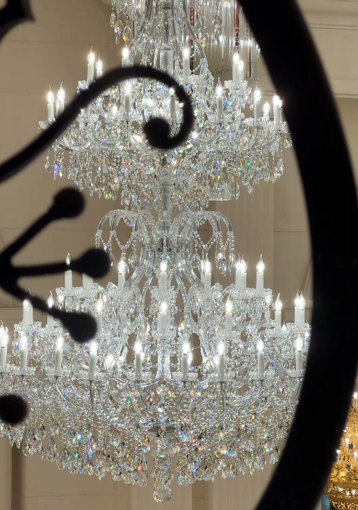 Realistic Transparent Large Chandeliers For Two Story Foyers Europe And America