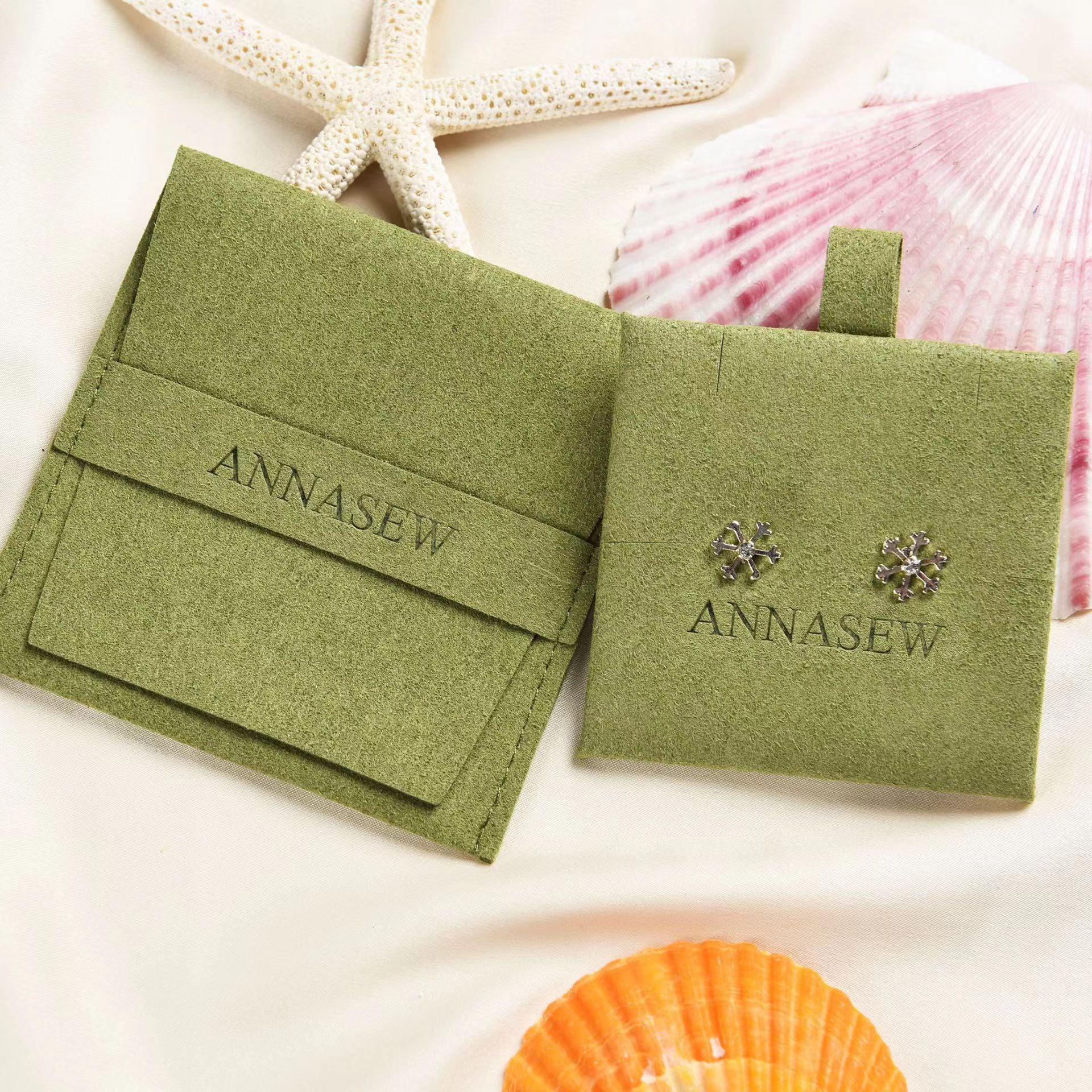 Skin Friendly Microfiber Jewelry Pouch Bracelets Earrings Jewelry Envelope Pouch