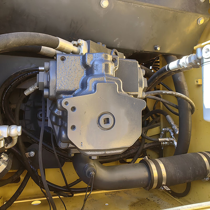 Used Komatsu PC300 crawler Excavator 1.4m³ Capacity Bucket 180kw Rated Power made in 2021