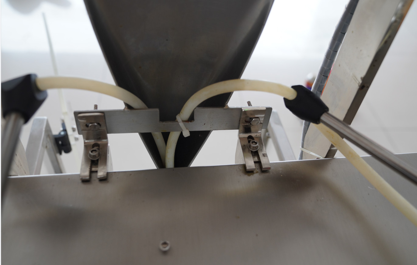 Food Grade SS VFFS Packaging Machine 10g 15g 50g Small Honey Sachet Filling Machine