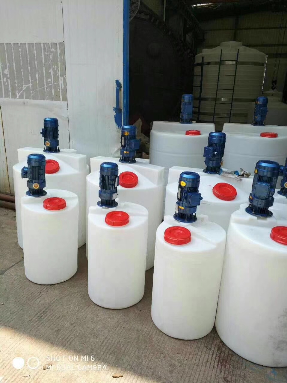 Round PAM PAC Chemical Dosing Tank With Bulkhead Mc200l Rotomoulding Durable