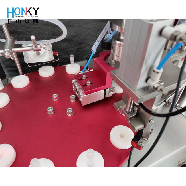 Desktop Automatic 40BPM Liquid Filling And Capping Machine With Ceramic Piston Pump For 2ml Bottle Packing