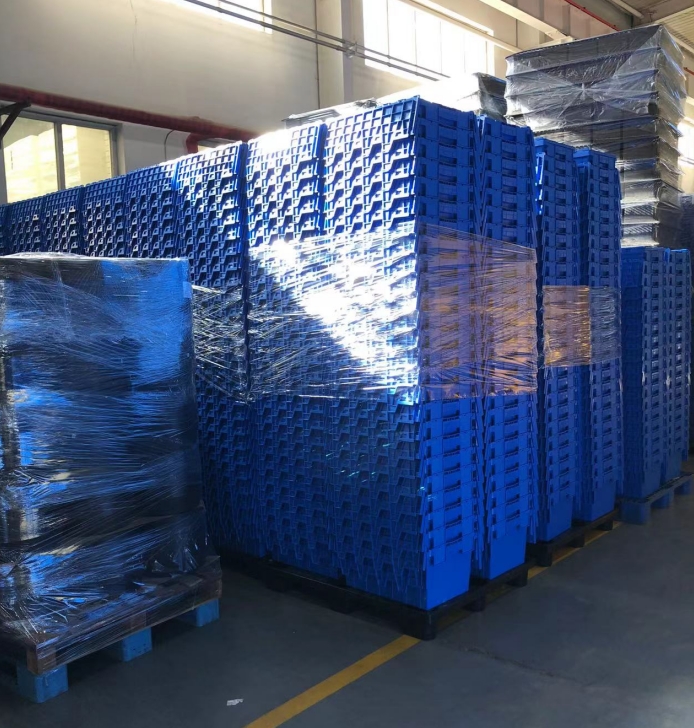 Stackable and Nestable Heavy Duty Turnover Box with Attached Lid PP Plastic Crate