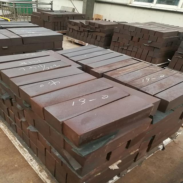 Cold Crushing Strength Mpa ≥24.5 Magnesia Chrome Brick Fused Magnesia Brick for Temperature Refractory Applications