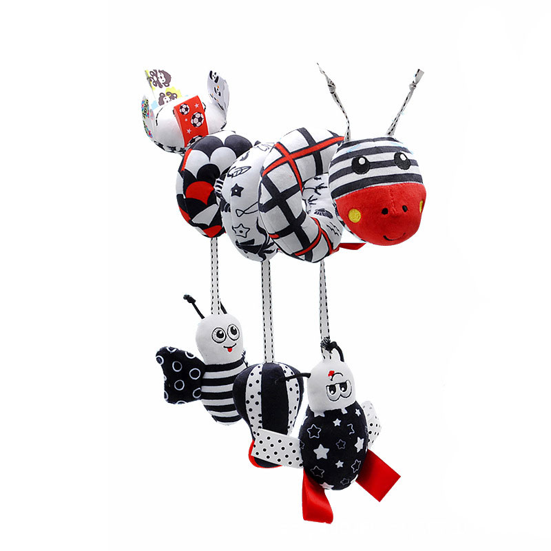0 to 24 Months Baby Crib Stroller Wind Chime with Plush Bb Pendant in Black and White