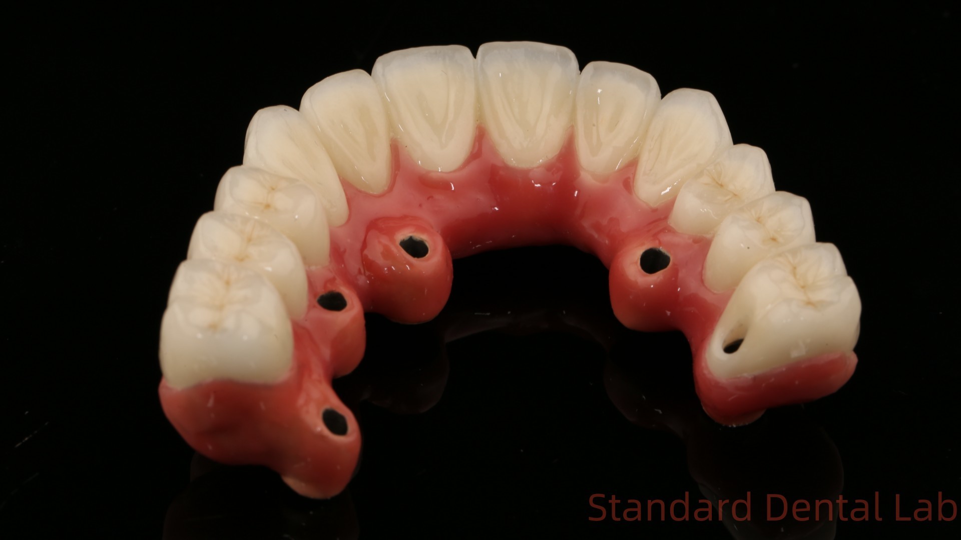 Full Arch Zirconia Implants Bridge Zirconia Crown Vita Shade Customized All On Four / Six Dental Implant