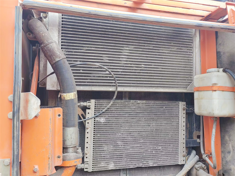 20 Ton Doosan DH225 Excavator with 1m3 Bucket Capacity and Active Sale