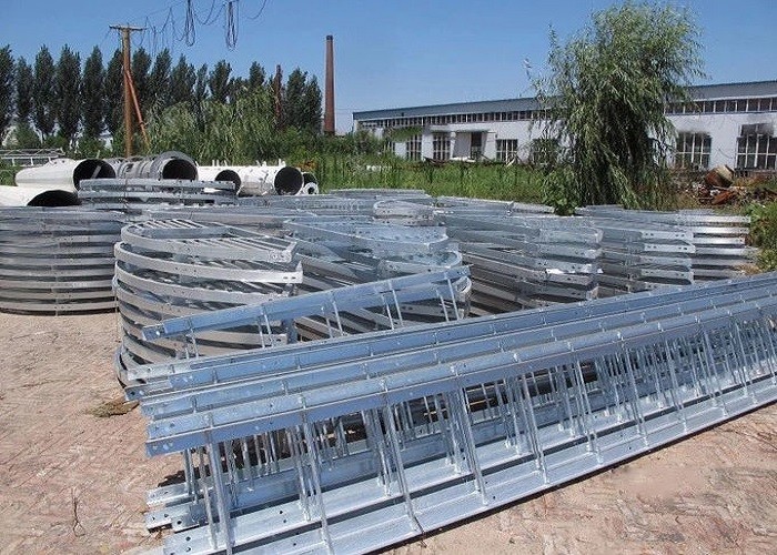 470 - 630 Mpa TV / Radio Antenna Tower With Angle / Tubular Steel Member
