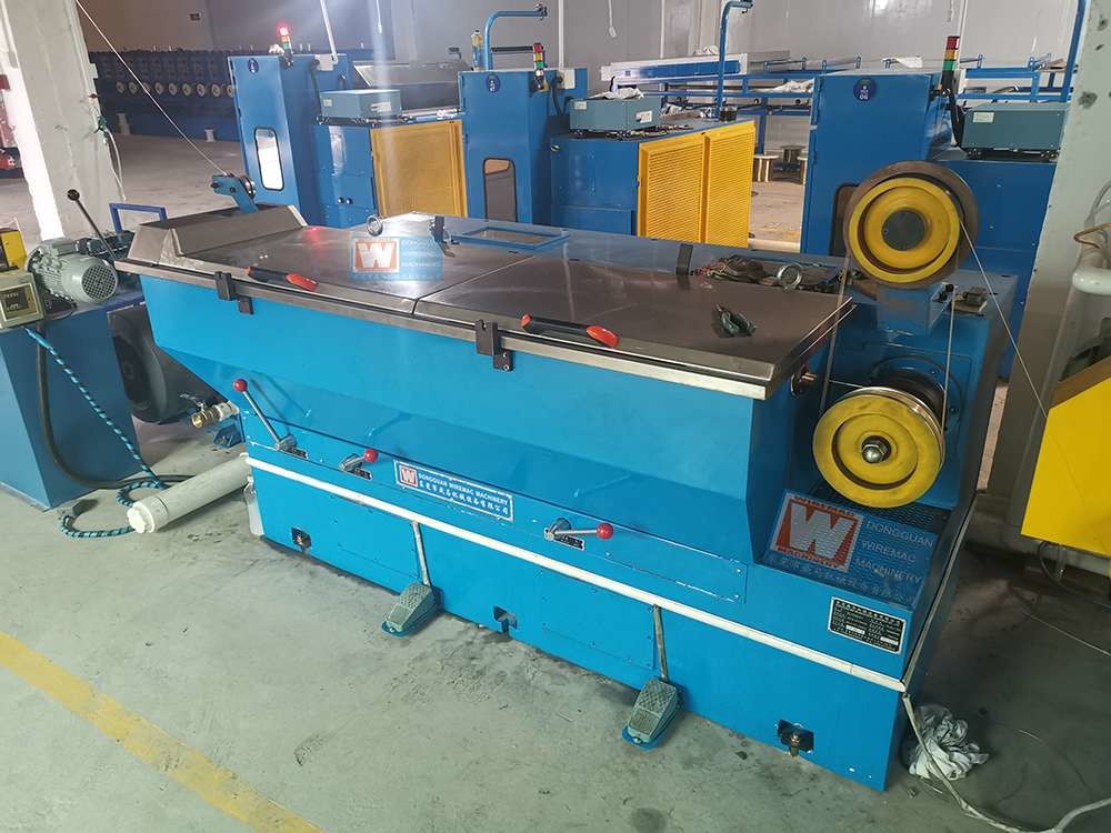 SGS Medium Aluminum Wire Drawing Machine 3 Phase 1800m/Min 21 Dies
