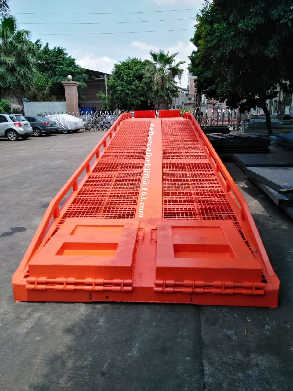 6 ton hydraulic adjustable container loading dock ramp for sale