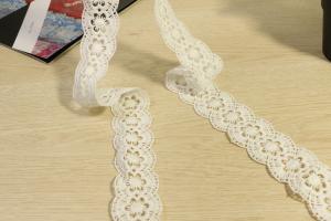 China 45mm Width Guipure Lace Trims , Multiapplication Floral Lace Ribbon wholesale