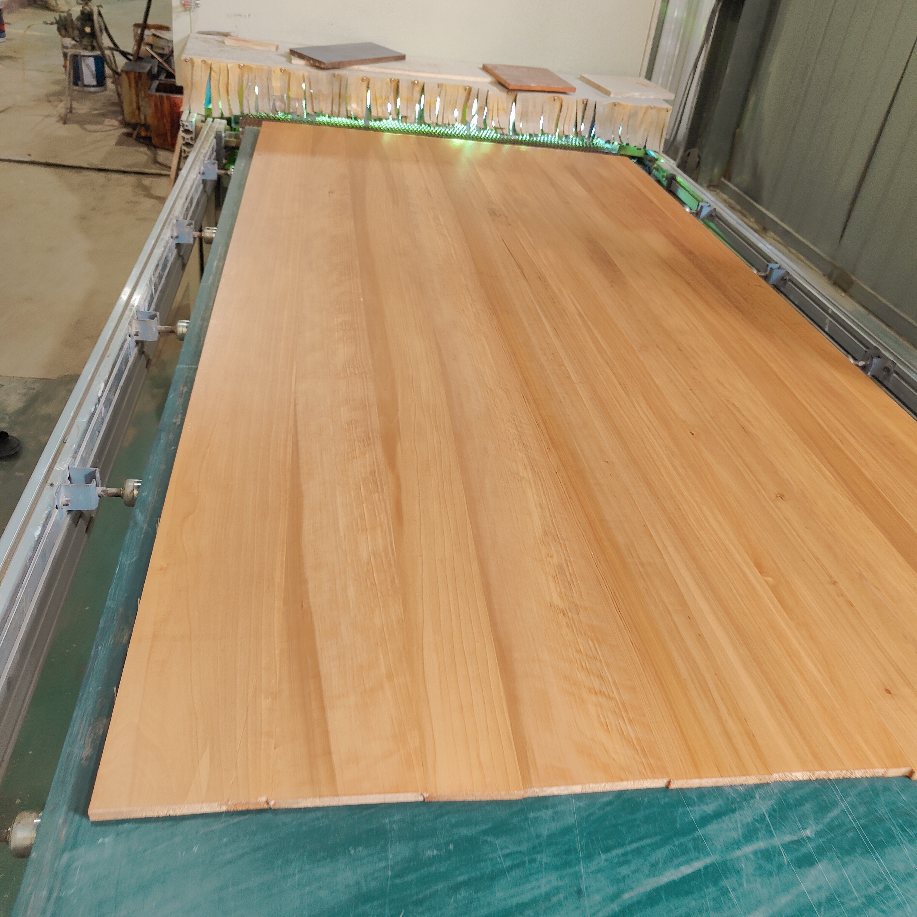 8%-12% Moisture Content Modern Design Solid Wood Paulownia Board for Furniture 3-50mm
