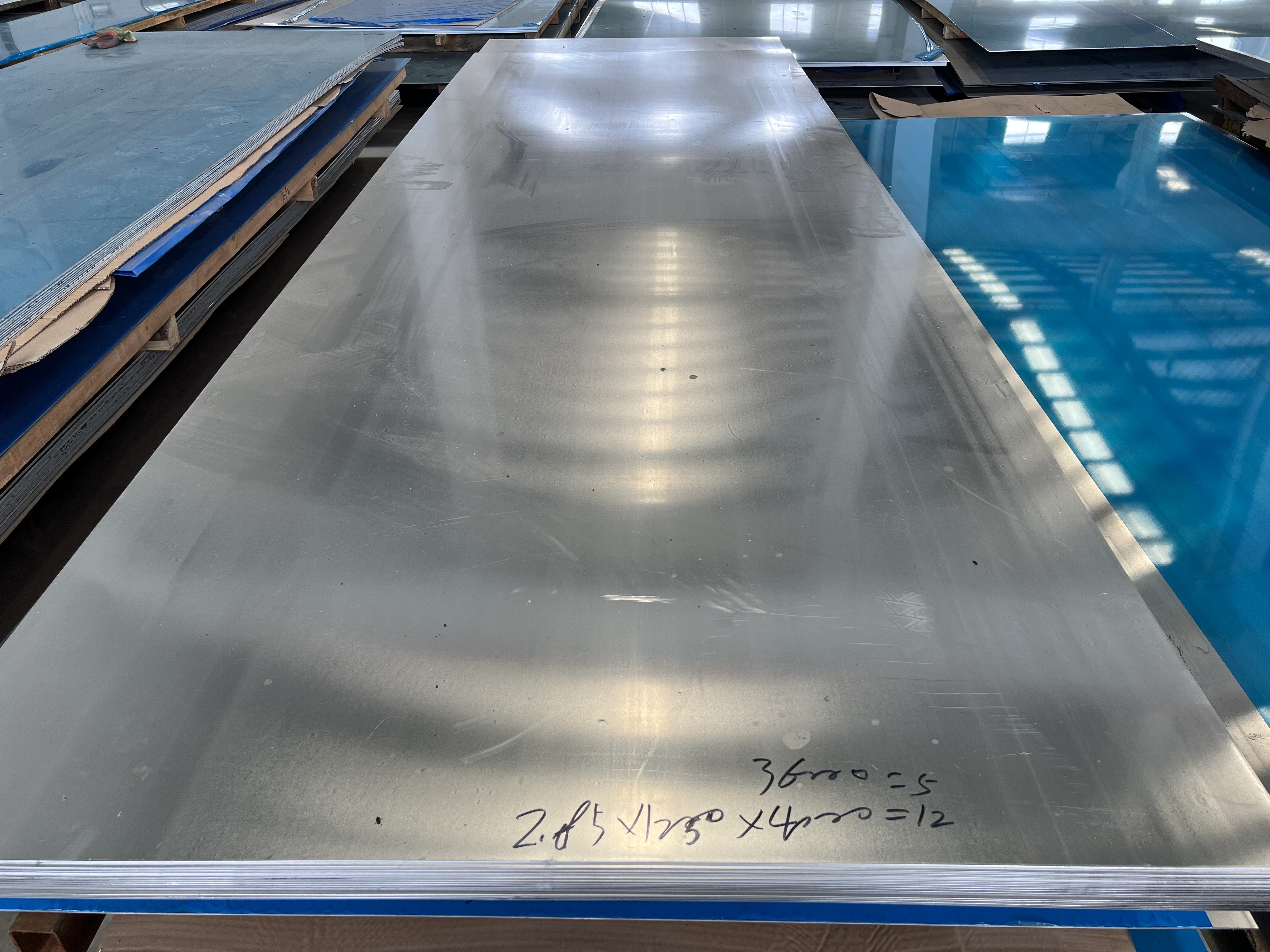 7A09 LC4 LC9 7075 Aluminum Embossed Plate T6 T3 T351 T851 H32