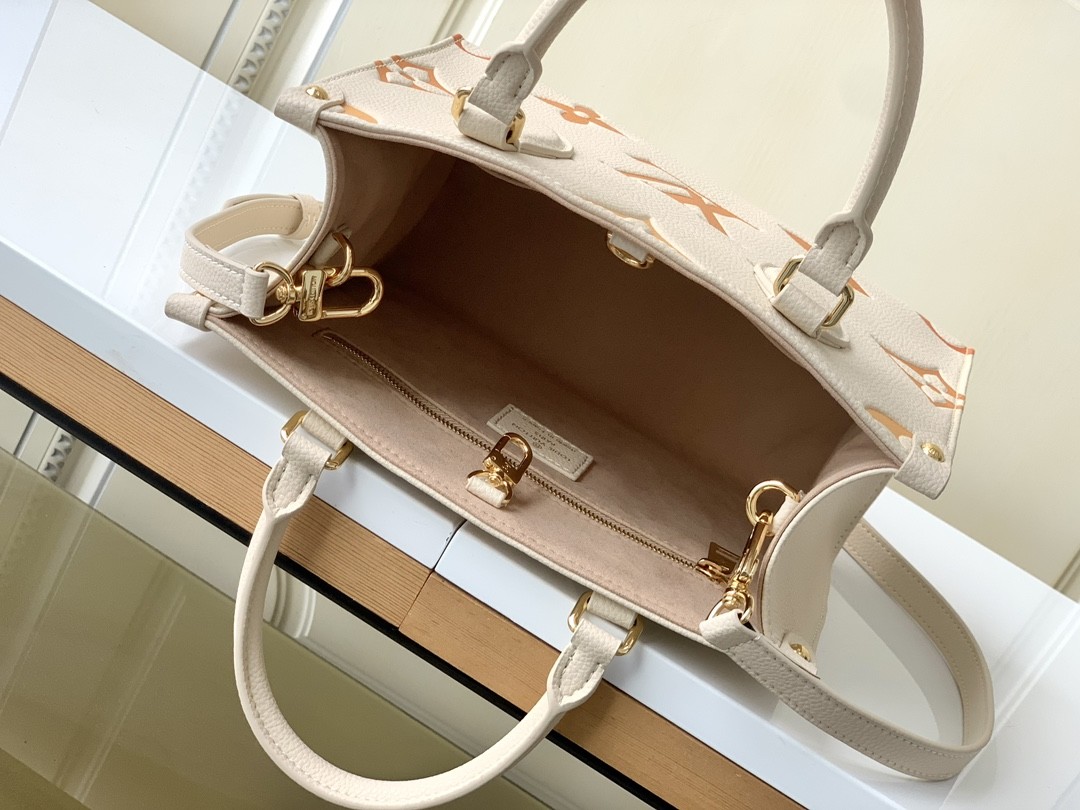 Cream Saffron Giant Monogram OnTheGo MM Louis Vuitton Messenger Bag For IPad Mini