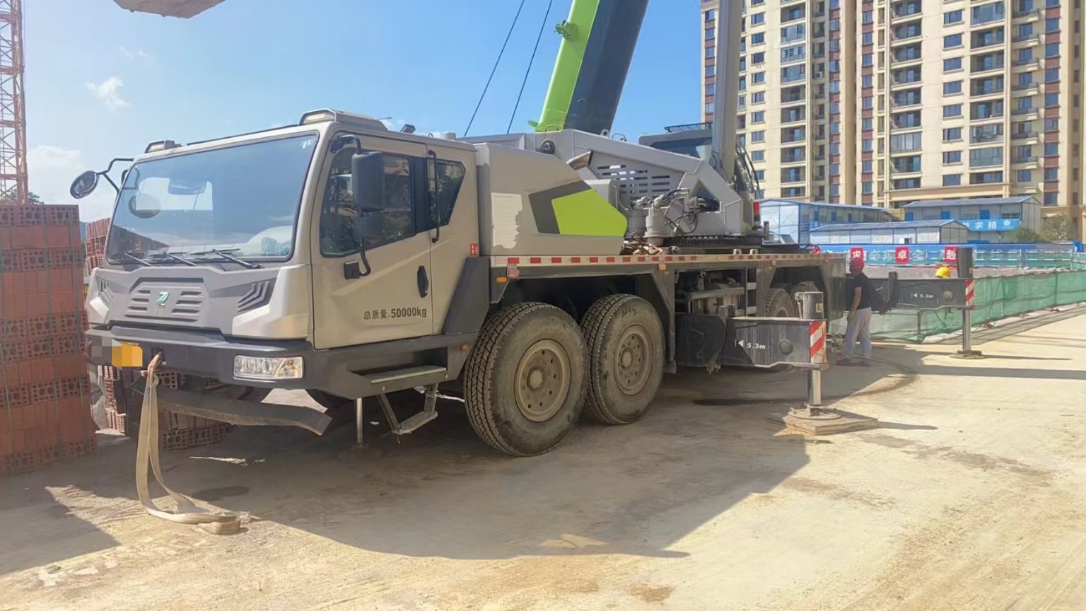 2020 Used ZOOMLION Mobile Truck Crane 80 Tons With YUCHAI Engine And 5 Crane Jib