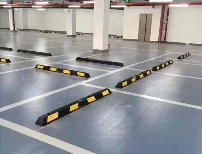 Flexible 2000mm Heavy Duty Parking Lot Rubber Wheel Stopper